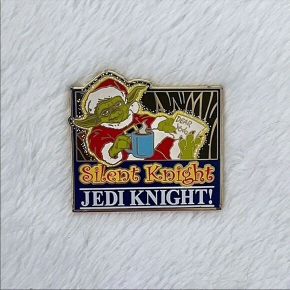 Yoda Christmas Star Wars Disney Pin 27429 - Picture 1 of 4